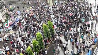 University students and students from all over the country took to the streets for the downfall of the Bangladesh government