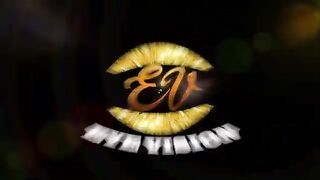 মেয়েটি আমায় খেয়াল করেছে মেয়েটি