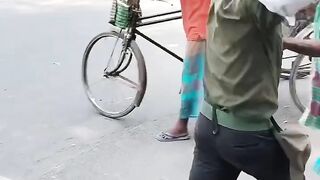 Untimely riska driver and Bangladeshi police fight