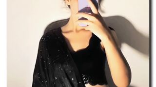 Girls_in_black_saree_haaye_