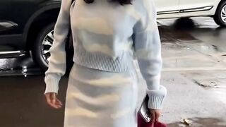 Sunny Leone Spotted At Airport #sunnyleone #short #shorts #trending #viral #bollywood #viralshorts