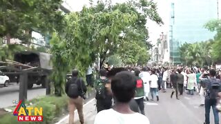 পুলিশ-বিজিবির উপর ক্ষিপ্ত ছাত্র-জনতা - - Student Protest - Bangladesh - Live -Bangladesh