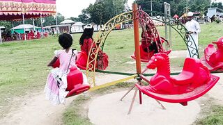 পার্কের ভেতরে ফারজানা আম্মু