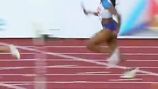 The smoothest of switches ???? #DiamondLeague ???? #track #relay #shorts 2