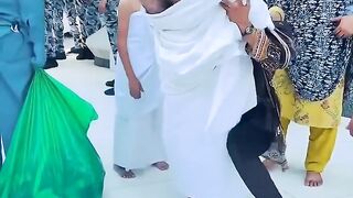 سُبْحَان_اللَّهِ_وَبِحَمْدِهِ_،_سُبْحَانَ_اللَّهِ_الْعَظِيم.__