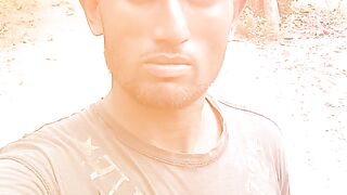 কেমন মন ভাঙার দুঃখ কেউ জানে