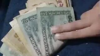 The mony
