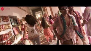 Holiyaan - Vedaa _ John Abraham & Sharvari _ Nikhita Gandhi, Asha Sapera, MC Square, Yüva, Arushi K.