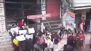 আওয়ামী সন্ত্রাসীরা।