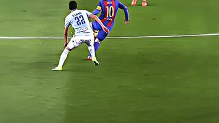 SOLO GOAL OF MESSI
