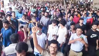05/08/2024 কারফিউ_ভেঙ্গে_গণভবনের_উদ্দেশ্যে