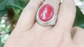 Giok merah
