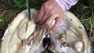 The Mutant Pearl Clam in the Rapids Brings Me Enormous Wealth