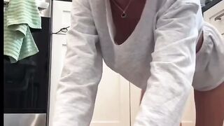 BOOBS SLIPS ON LIVE STREAM :) 5