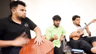 প্রেমের সমাধী ভেঙে মনের শিকল ছেলে পাখি যায় উড়ে যায়।