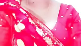 Nind nahin aati hai Sare raten Mujhko