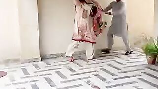 Laugh_Riot_Alert__Bhai_Hum_Video_bana_rahey_hein___Sana_Butt_Official_Comedy_Sketch!(360p). Upload  100% Title