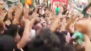 শেখ হাসিনা পালানোর আনন্দ