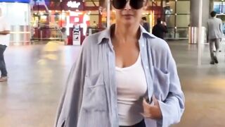 Malaika Arora Spotted At Airport #malaikaarora #shorts #viral #youtubeshorts #trending #shortvideo #ytshorts