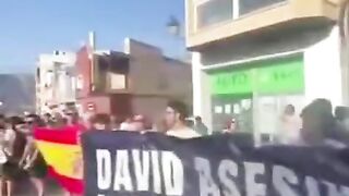 ПРОТЕСТИ ПРОТИВ ЕМИГРАНТИ В ИСПАНИЯ