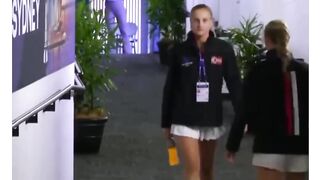 ENDSHUMOUR Athletes Runway - Walk