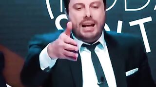 Detonador fazendo o musical