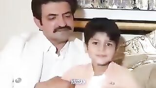 میرا پسندیدہ لیڈر عمران خان ہےمیں بڑا ہو کر وکیل بنوں گاشیر افضل خان کے بیٹے