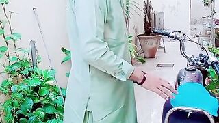 Bazar Jor Tu Mere Liye dawai Lekar
