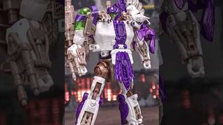 Legacy Leader Tigerhawk with Mechanical Skull Update Kit transformation