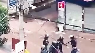 বাংলাদেশের পুলিশ ????????????