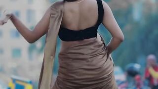 Jawani Ke Garmi????