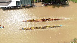 Boats Racing people