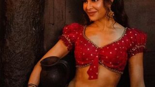 Ra Ra Rakkamma Full Video Song [Kannada] _ Vikrant Rona _ Kichcha Sudeep _ Jacqu