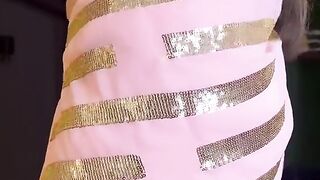 Reading To Saree 3