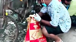 আসুন সম্পদ নষ্ট না করে সব কিছু নতুন করে সংস্কার করি।
