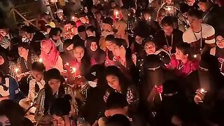 রাজধানীর ভাটারায় শহীদদের স্মরণে মোমবাতি প্রজ্বলন