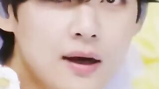 Nancy Reply bts v eyes wink ( Cute Expression ???? ) _v_nancy_taecy_QueeNany