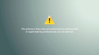 Instants drôles. S'il vous plaît, n'essayez pas d'effectuer l'une des activités de cette vidéo ???? 3