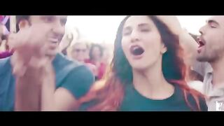 Neshe che chad gayi befikre