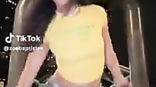 Darkoo-favorites-girl-TikTok-dance_6.
