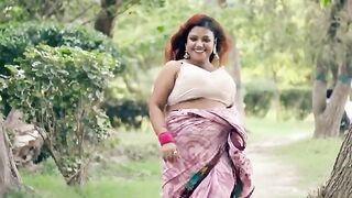 Hot_saree___Aunty_hot_saree___Saree_Fashion___Saree_lover_aunty_hot_vide_53(360p).