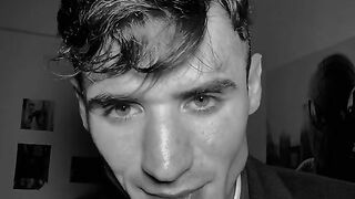 Aku mirip dengan Thomas Shelby ya