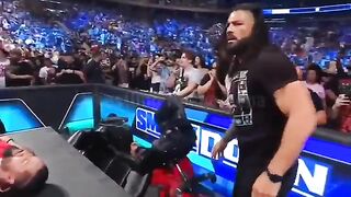 Brock Lesnar STILL uses a Flip Phone in 2024! USA _ WWE SmackDown