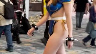Kickin_ it with Mandos_ _mandalorian _chunli _comicon _cosplay _kick _fun _fyp