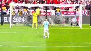 The Reason why I hate this goalkeeper