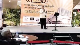 Old school market karaoke competition 2