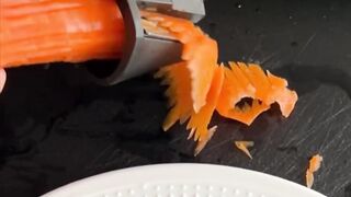 Super Salad Carrot ???? Garnish #SuperSalad #cuttingskills #fooddecoration