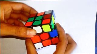 Learn How to Solve a Rubik's Cube in 1 Minute (Beginner Tutorial) | Top 5 Rubik's Cube Solving Tips.