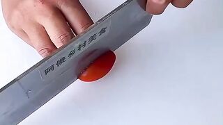 চেরি টমেটো দিয়েই সাজিয়ে ফেলুন সালাদের প্লেট