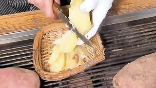 A buffet of potatoes with more than 30 kinds of condiments! Achieve potato freedom!